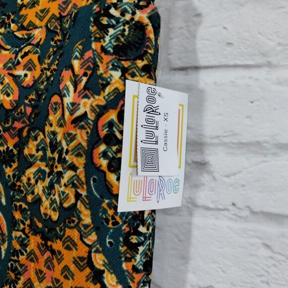 A Lularoe Women's Cassie Green Orange Scroll Floral Pencil Knee Skirt NWT XS - Picture 3 of 8